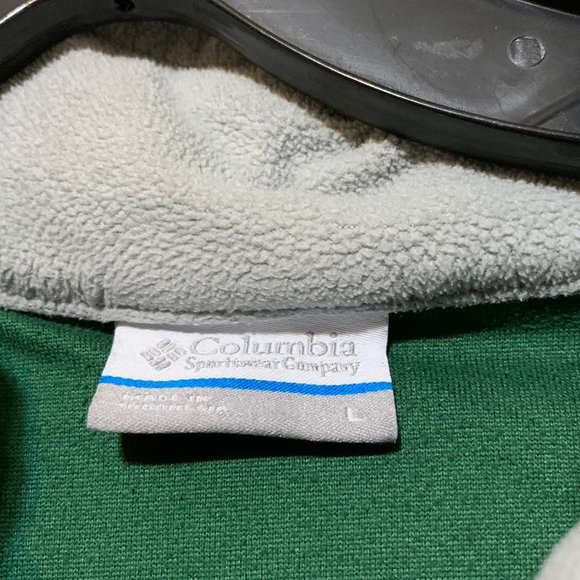 Green Columbia Sweatshirt - Picture 2 of 3